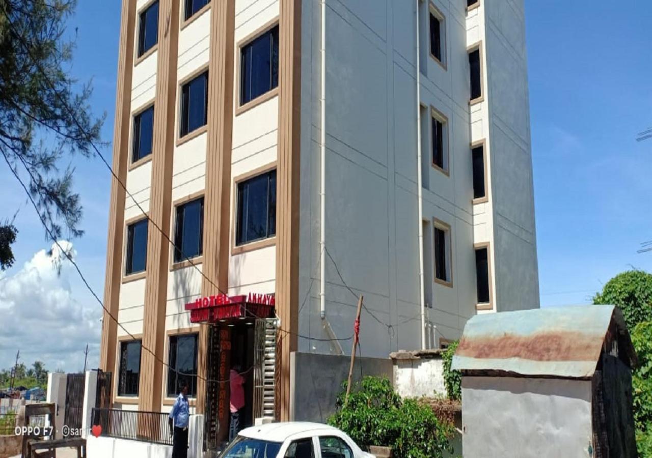 Hotel Siddhi Vinayak بوري المظهر الخارجي الصورة